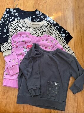 FOUR Kids Crewneck Sweatshirt - size 3t